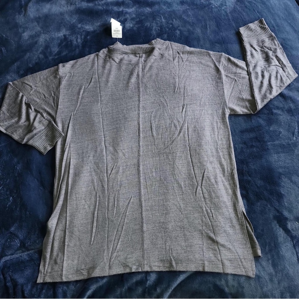 Abercrombie and Fitch Boyfriend Tee size Large NWT - Picture 5 of 5